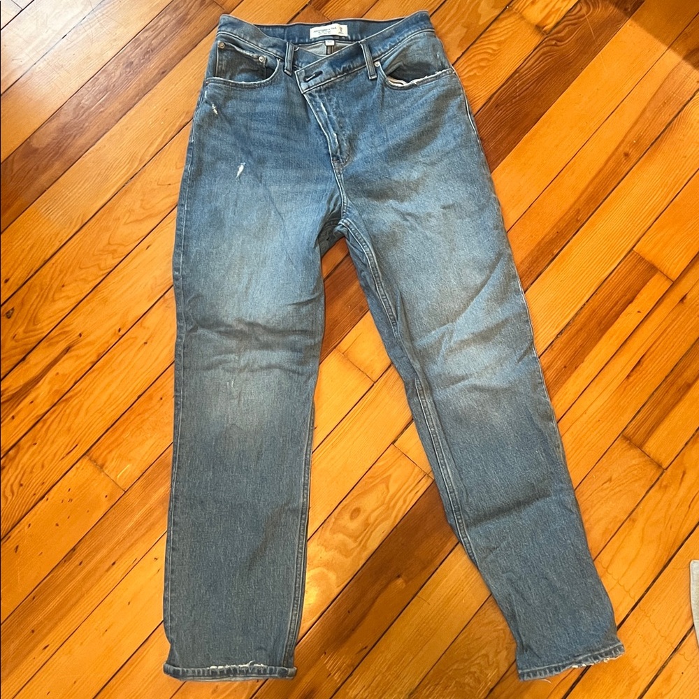 Abercrombie crossover waist Jeans